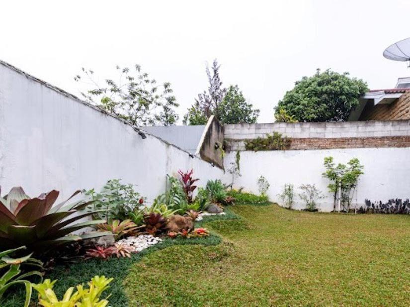 Stylish Villa At Green Apple U 35A Cipanas Puncak Sindanglaya Eksteriør bilde